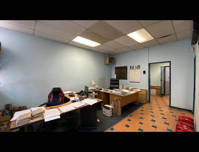 630M² FACTORY FOR SALE IN DENVER